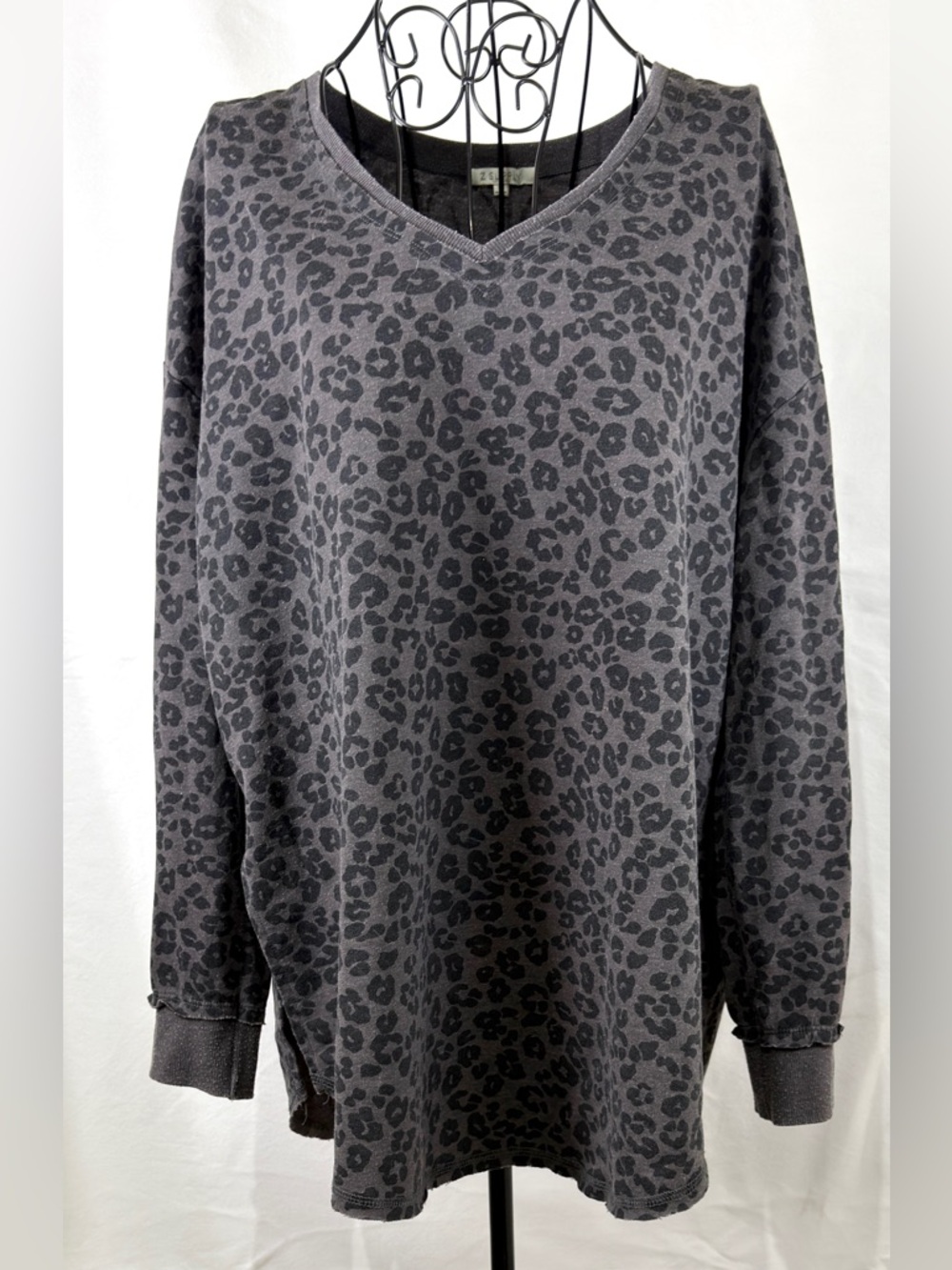 Z Supply Gray Leopard Print Tunic Top Medium Soft Knit Long Sleeve